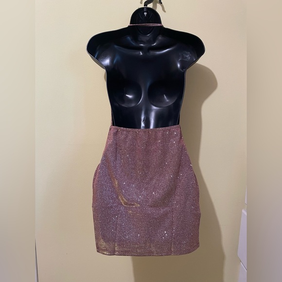 Pink metallic backless mini Dress🤩 - Picture 6 of 6